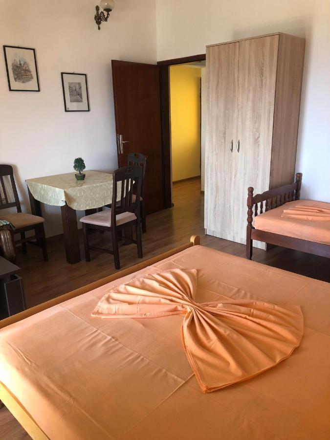 Apartments Onyx Ulcinj Exteriör bild