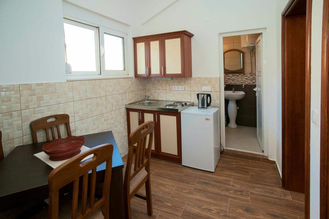 Apartments Onyx Ulcinj Exteriör bild